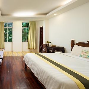Interconnecting Room